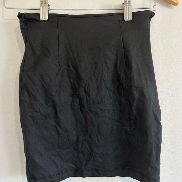 Hello Molly Faux Leather Mini Skirt XS - Picture 2 of 3